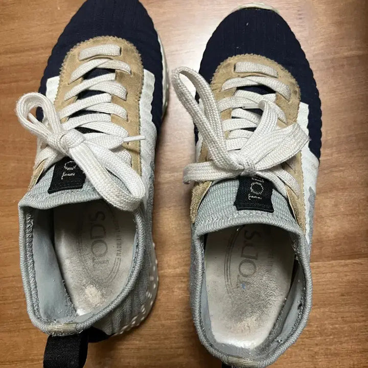 [BUNJANG] Tooz Sneakers (Size 35.5) / 토즈 정품 스니커즈 35.5(발볼좁은230)