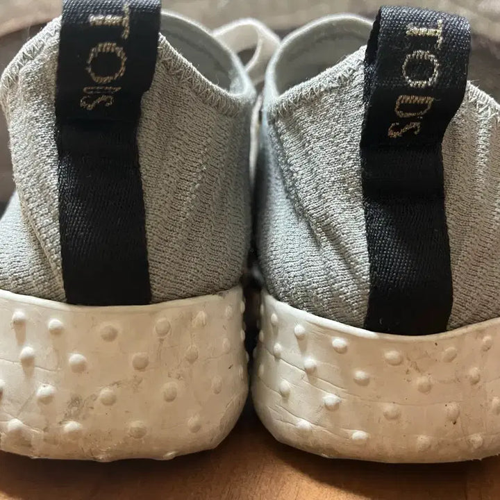 [BUNJANG] Tooz Sneakers (Size 35.5) / 토즈 정품 스니커즈 35.5(발볼좁은230)