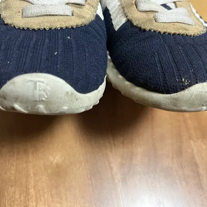 [BUNJANG] Tooz Sneakers (Size 35.5) / 토즈 정품 스니커즈 35.5(발볼좁은230)