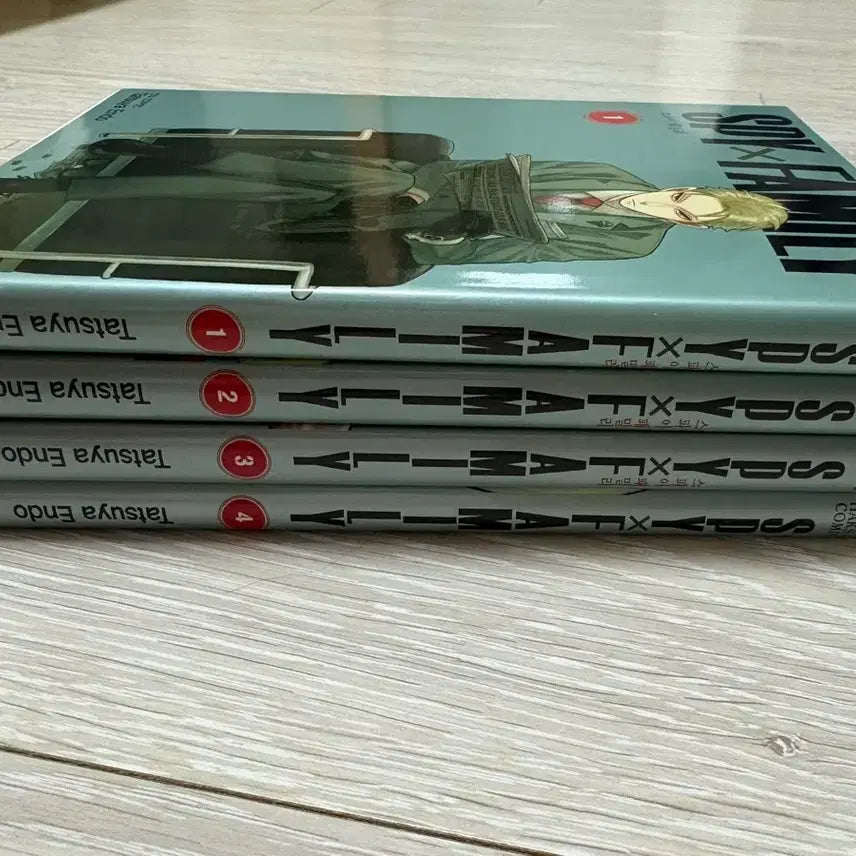 [BUNJANG] Spy x Family Comic Book Bundle Set (Vol. 1-4) / 스파이패밀리 만화책 1권~4권 일괄 팝니다