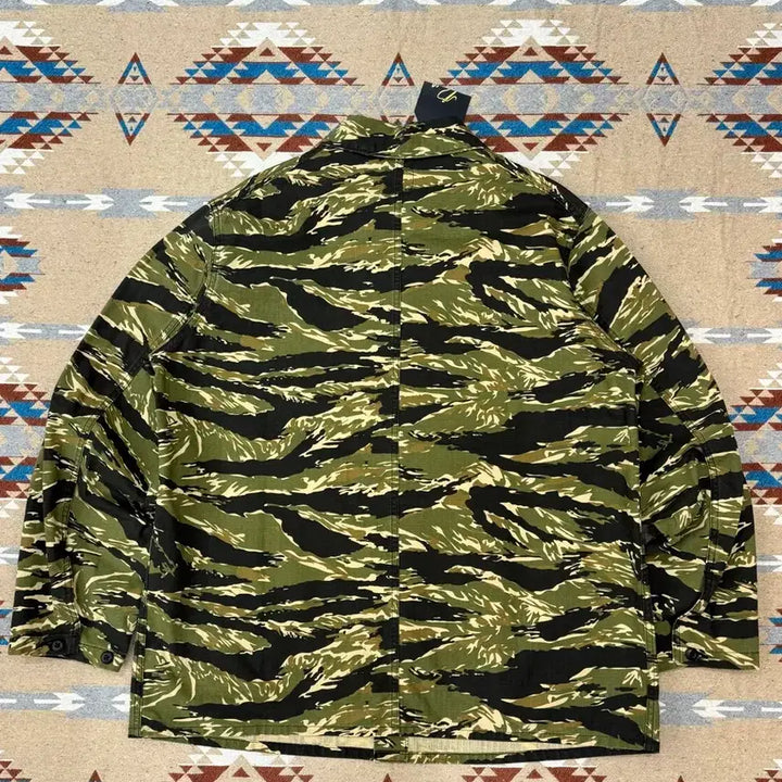 [BUNJANG] Needles D.N Coverall Camo Flage Chore Jacket / [M] 니들스 D.N 커버올 카모 플라쥬 초어 자켓