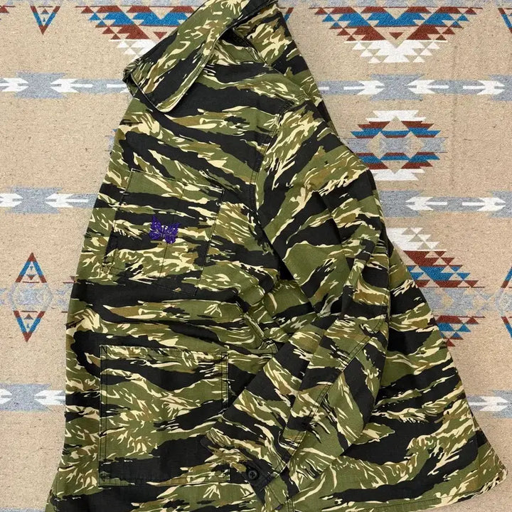 [BUNJANG] Needles D.N Coverall Camo Flage Chore Jacket / [M] 니들스 D.N 커버올 카모 플라쥬 초어 자켓