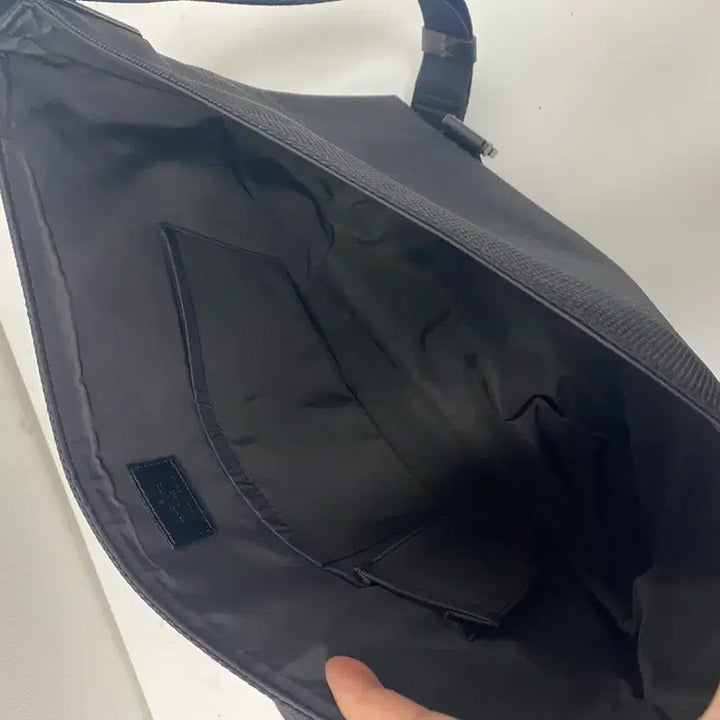 [BUNJANG] Louis Vuitton Damier Ebene Messenger Bag / (정품) 루이비통 더미에 제앙 메신져 크로스백팝니다.