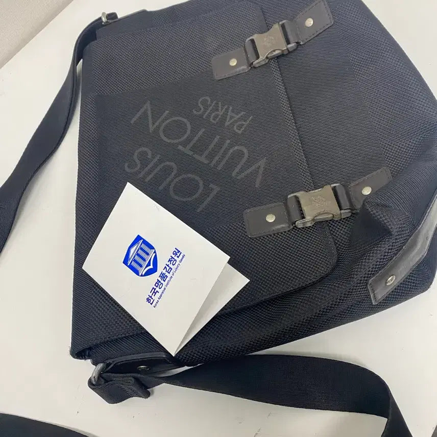 [BUNJANG] Louis Vuitton Damier Ebene Messenger Bag / (정품) 루이비통 더미에 제앙 메신져 크로스백팝니다.