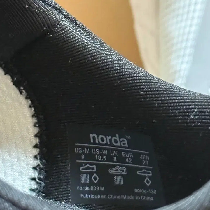 [BUNJANG] Norda 003 Ash Sneakers / norda 003 애쉬 270