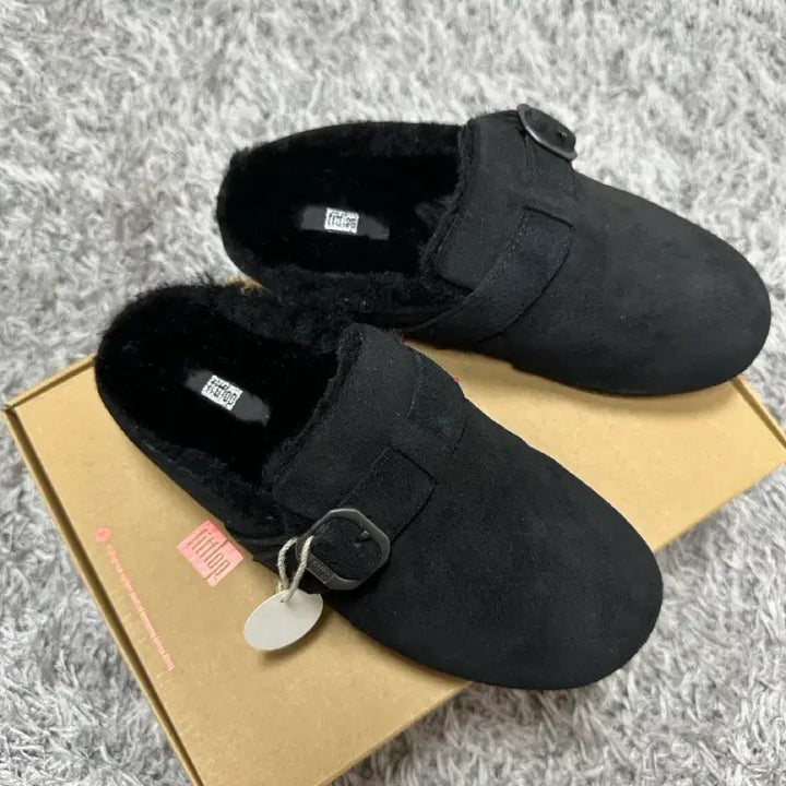 [BUNJANG] Fitflop Chris Shearling Suede Slippers - Black 245 / [새상품] 핏플랍 크리스 시어링 라인 스웨이드 슬리퍼 / 블랙 245
