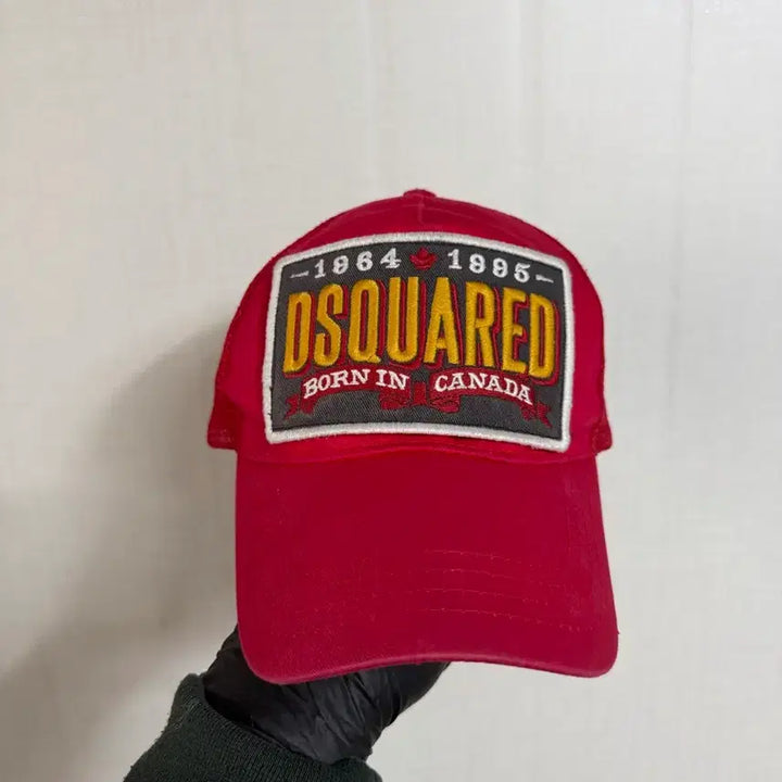 [BUNJANG] DSQUARED2 Red Mesh Cap / DSQUARED 디스퀘어드2 빨간색 메쉬 캡 모자입니다