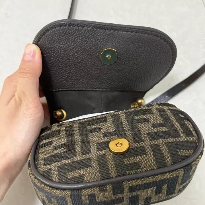 [BUNJANG] Fendi Nano Bag / 펜디 커먼 나노백