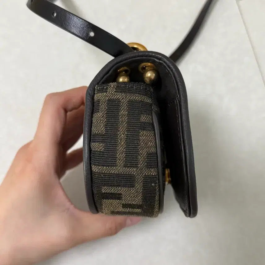 [BUNJANG] Fendi Nano Bag / 펜디 커먼 나노백