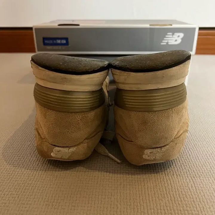 [BUNJANG] New Balance 1400JP Beige Sneakers / 무료배송 - Made in USA 뉴발란스 1400JP(베이지) 270