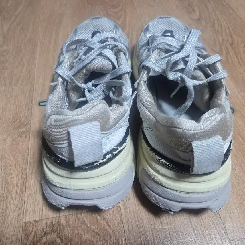 [BUNJANG] Nike V2K Run Summit White Metallic Silver (265) / 나이키 V2K 런 서밋 화이트 메탈릭 실버 (265)