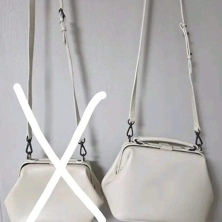 [BUNJANG] Awesome Needs MM Bag / 어썸니즈 mm백