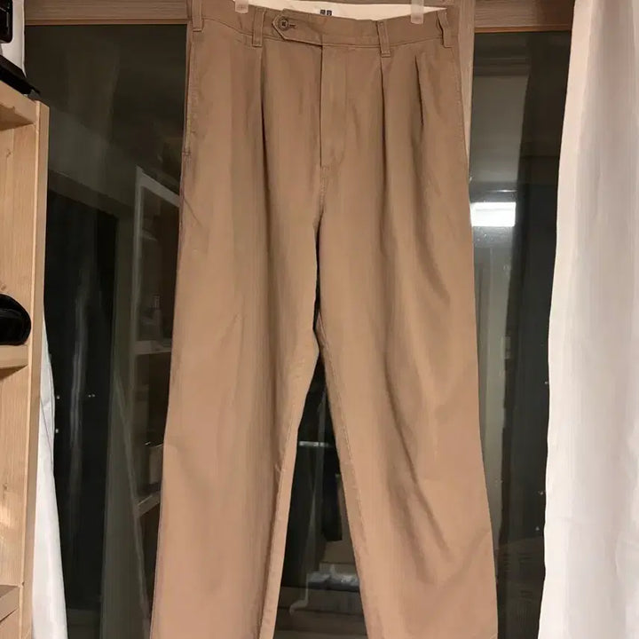 [BUNJANG] Uniqlo U Wide Fit Chino Pants Beige 82 / 23ss 유니클로u 와이드핏 턱 치노팬츠 베이지 82사이즈