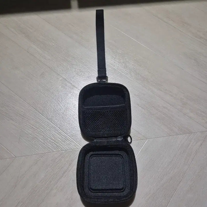 [BUNJANG] Kangol Keyring Bag / 캉골 키링 가방