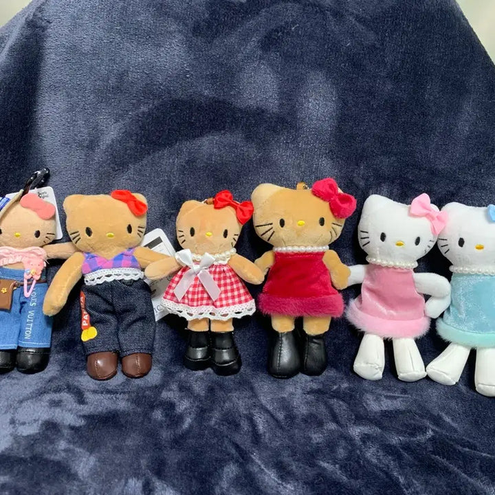 [BUNJANG] Hello Kitty Keyring Bundle / 롱다리키티키링,태닝키티키링,석굴암키티키링