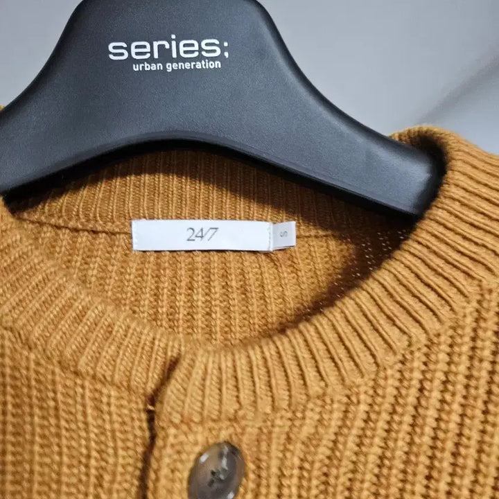 [BUNJANG] 24/7 Series Wool Cardigan (Mustard) / 24/7시리즈 울점퍼 가디건 95사이즈