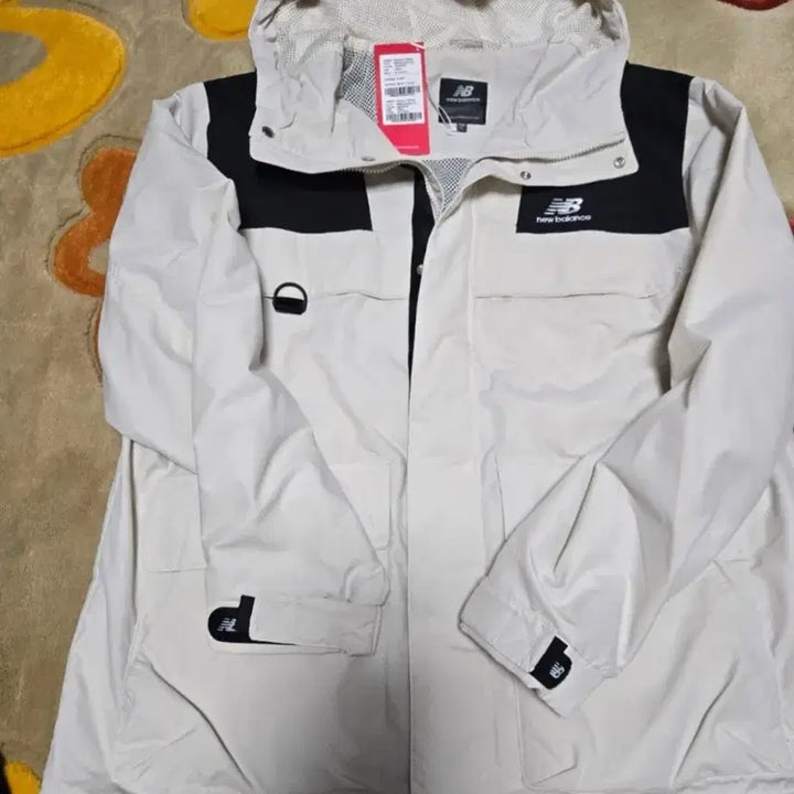 [BUNJANG] New Balance Windbreaker Ivory L / 뉴발란스 바람막이 아이보리 L 새상품입니다