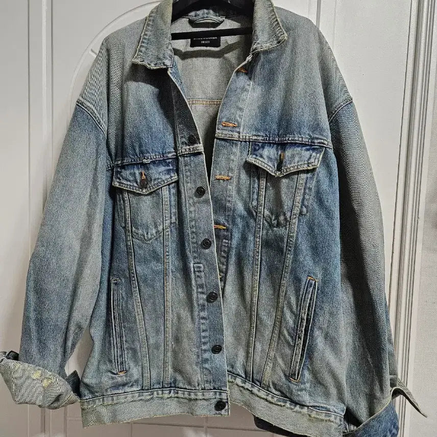 [BUNJANG] Balenciaga Back Logo Denim Jacket 105 / 발렌시아가 백로고 청자켓 105