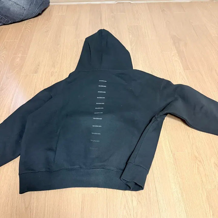[BUNJANG] MadmarS Hoodie M / 매드마르스  후드티 M