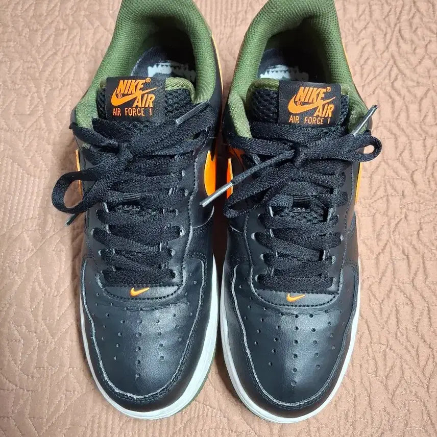 [BUNJANG] Nike Air Force 1 07 Sneakers / 260 나이키 에어포스1 07 운동화 [1272]