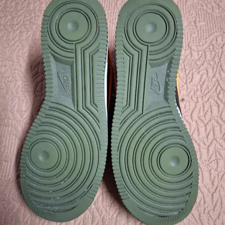 [BUNJANG] Nike Air Force 1 07 Sneakers / 260 나이키 에어포스1 07 운동화 [1272]