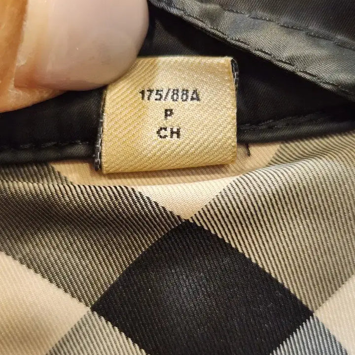 [BUNJANG] Burberry Women's Padded Coat Black / 버버리 여성 패딩 코트 블랙