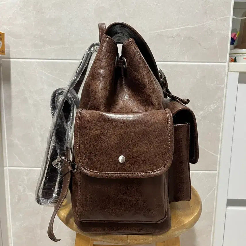 [BUNJANG] Sand Museum Studded Pocket Backpack / (땡처리)샌드뮤지엄 스터드 포켓백팩
