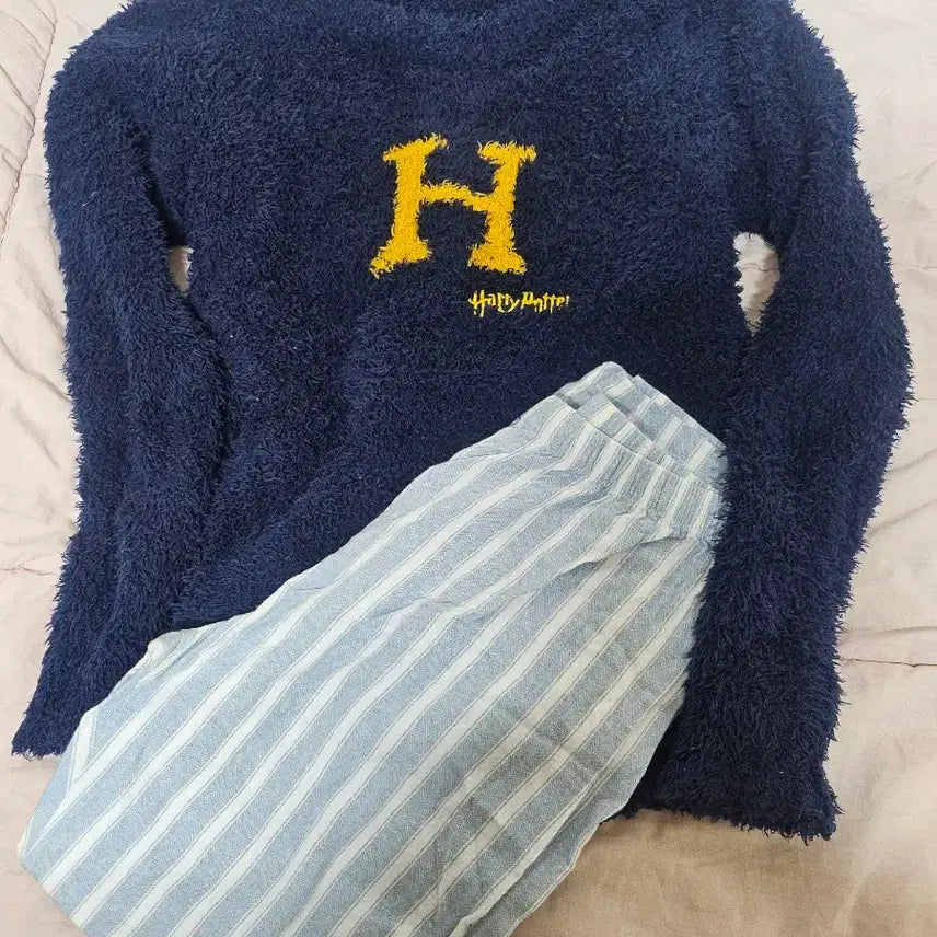 [BUNJANG] Spao Harry Potter Hogwarts Pajama Set / 해리포터 마법사의 돌 해리 호그와트 파자마 세트 스파오