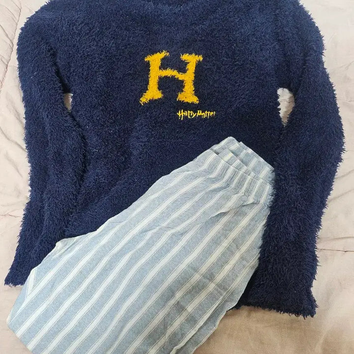 [BUNJANG] Spao Harry Potter Hogwarts Pajama Set / 해리포터 마법사의 돌 해리 호그와트 파자마 세트 스파오