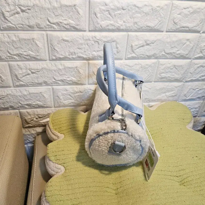 [BUNJANG] Sanrio Cinnamoroll Tote Bag / 산리오 시나모롤 털가방 토트백