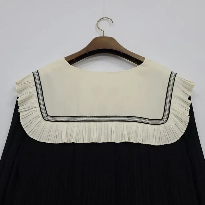 [SOLD OUT] 럭키슈에뜨/36/2021ss/세일러카라 원피스/앨리스/6913