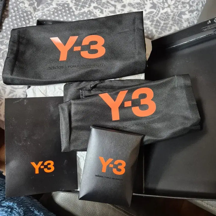 [BUNJANG] Y-3 Yunu White Ecru Tint Sneakers / Y-3 유누 화이트 에크루 틴트 스니커즈