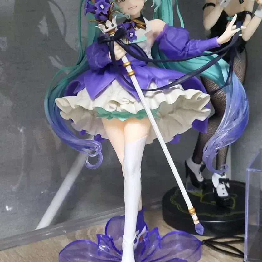 [BUNJANG] Hatsune Miku Birthday 2024 Flower Figure / 하츠네 미쿠 버스데이 2024 플라워 피규어