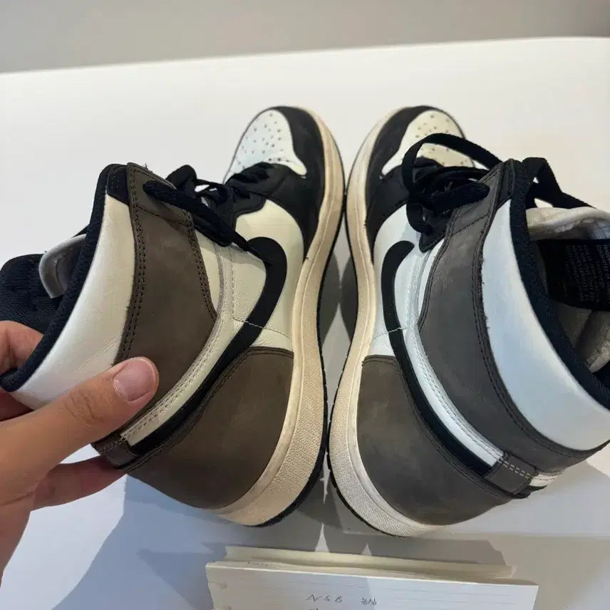 [BUNJANG] Nike Jordan 1 Mocha Sneakers / [285] 조던1 모카