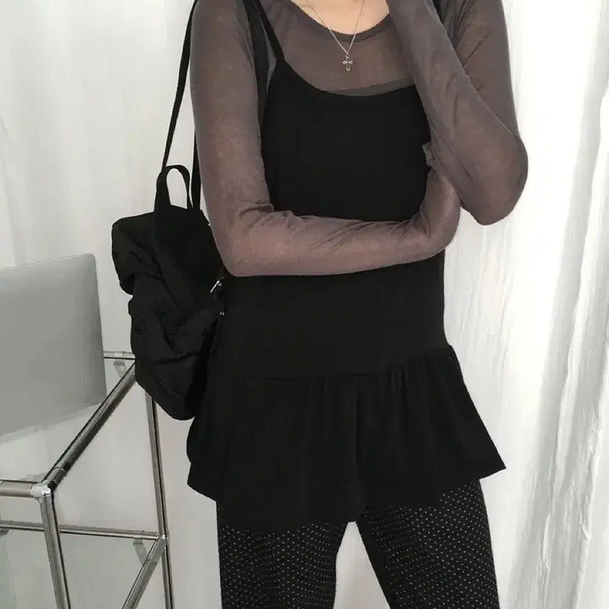 [SOLD OUT] 레이어드 프릴 나시 검정