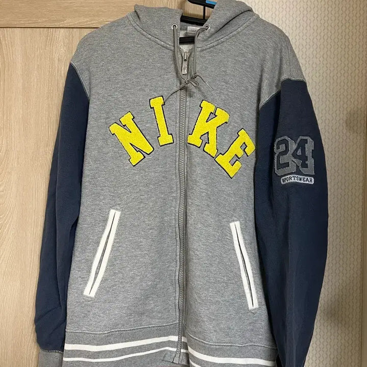 [BUNJANG] Nike Spell Out Gray Hoodie Zip-up / 00s 올드스쿨 빈티지 나이키 스펠아웃 그레이 후드집업 y2k