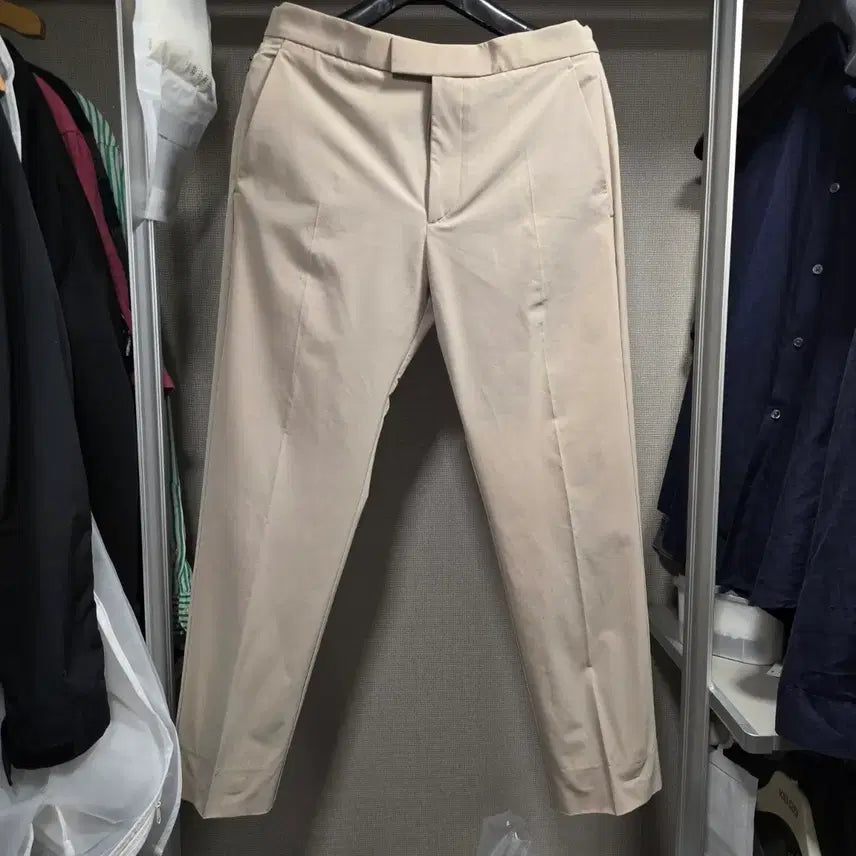 [BUNJANG] Theory Semi Tech Beige Slacks / 띠어리 세미테크 여름용 슬렉스 / 베이지 / 31