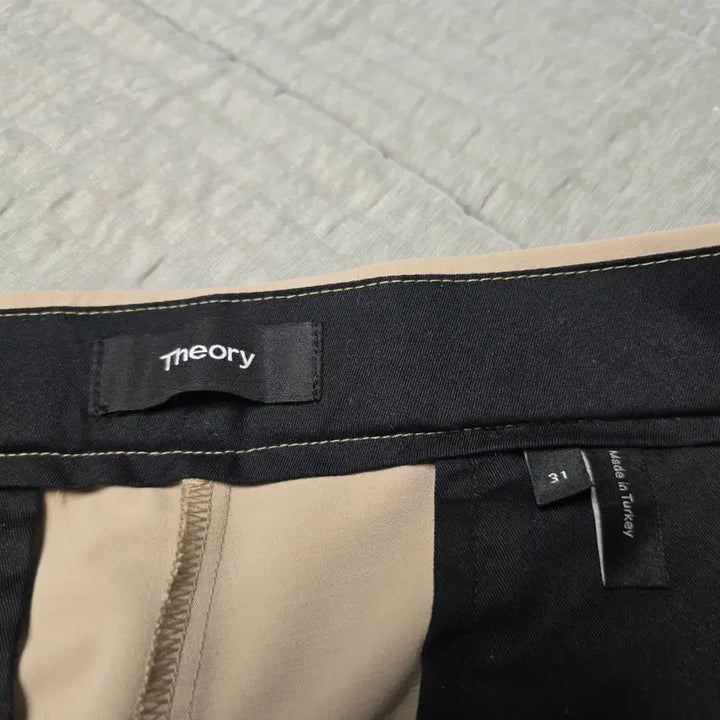 [BUNJANG] Theory Semi Tech Beige Slacks / 띠어리 세미테크 여름용 슬렉스 / 베이지 / 31