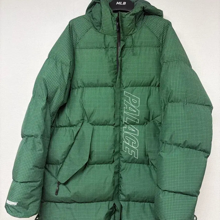 [BUNJANG] Palace Gore-Tex 2-In-1 Parka Jacket / Palace 고어텍스 팔라스 2-In-1 파카 패딩 M