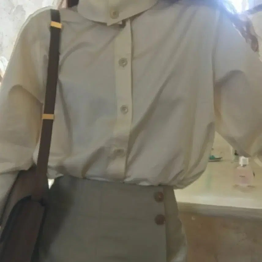 [BUNJANG] Sienne Amber Blouse - Cream / 시엔느 앰버 블라우스 크림