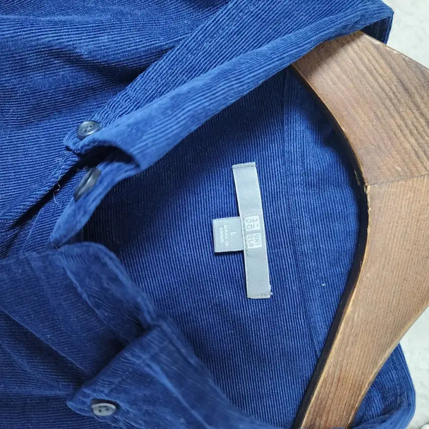 [BUNJANG] Uniqlo Navy Corduroy Shirt L / 유니클로 네이비 코듀로이 셔츠 L