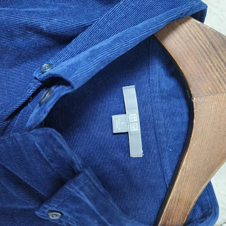 [BUNJANG] Uniqlo Navy Corduroy Shirt L / 유니클로 네이비 코듀로이 셔츠 L