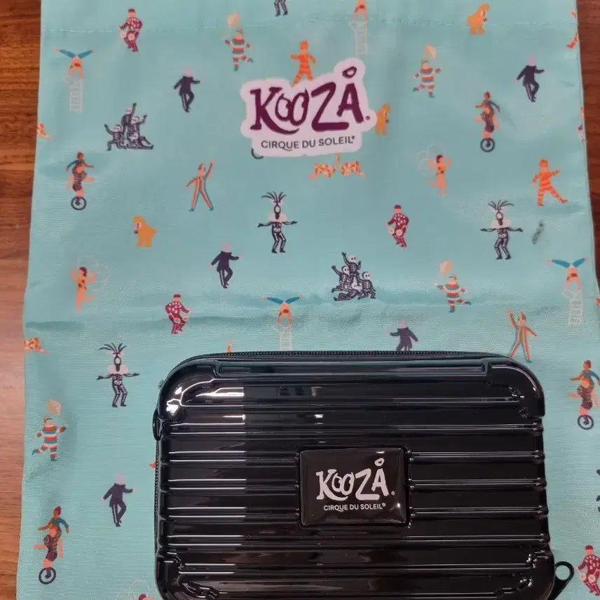 [BUNJANG] Cirque du Soleil KOOZA VIP Merchandise Set / [새상품] 태양의 서커스 쿠자 vip 굿즈
