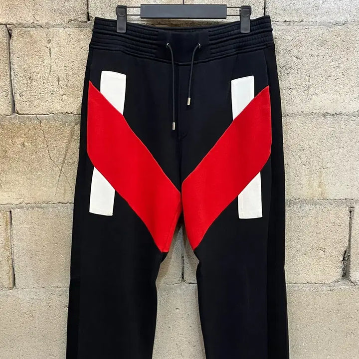 [BUNJANG] Givenchy V-Cut Track Pant / 지방시 브이컷 트랙 팬츠