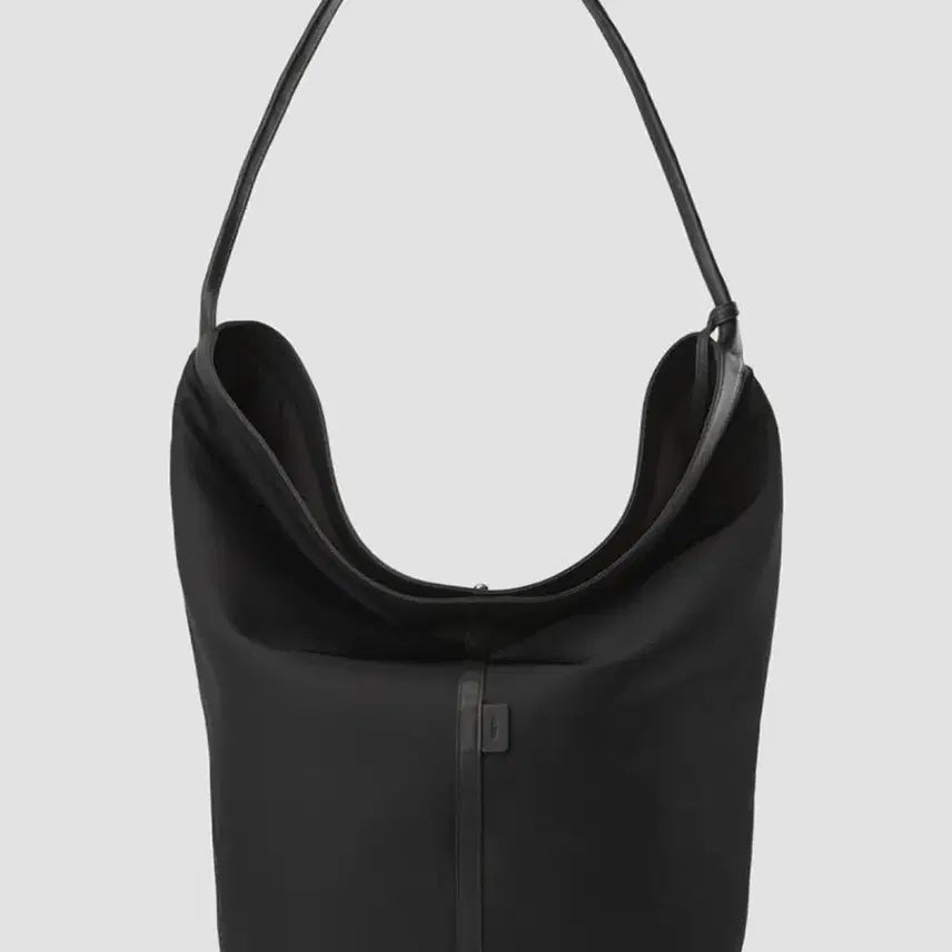 [BUNJANG] RECTO Padded Nylon Bucket Bag / 렉토 패디드 나일론 버킷백 가방_black