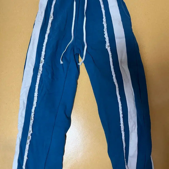 [BUNJANG] Navy White Line Training Pants / 네이비 화이트 라인 트레이닝 바지