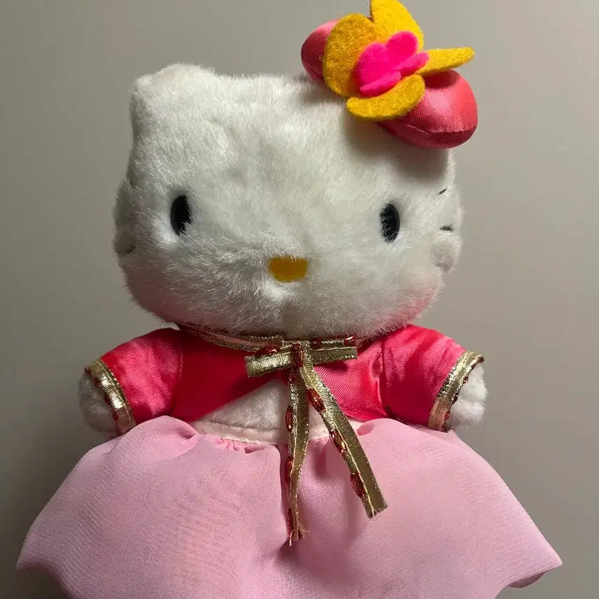 [BUNJANG] Hello Kitty Japanese Vintage Hanbok Doll / 일본 정품 고전 한복입은 키티 판매해요