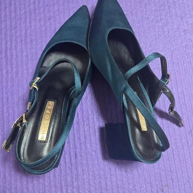 [BUNJANG] Miso Pe Emerald Slingback Heels / 미소페 에메랄드 섀틴소재 슬링백 구두