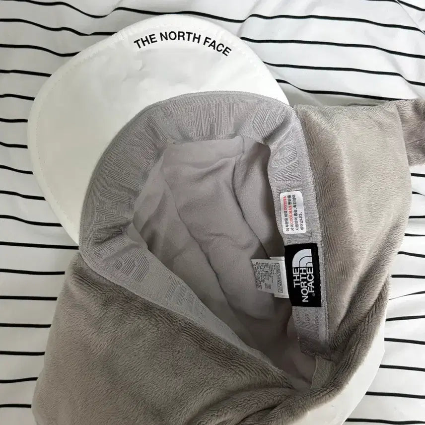 [BUNJANG] The North Face Ear Muffs White (Gore-Tex) L / 한정판제품) 노스페이스 이어머프 화이트 (고어텍스) L