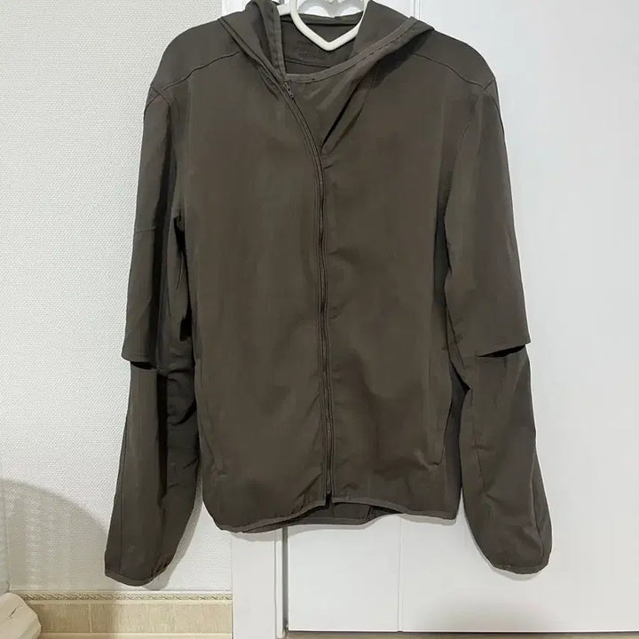 [BUNJANG] Numare ee Hoodie Jacket S / 누마레 ee 후드자켓 s